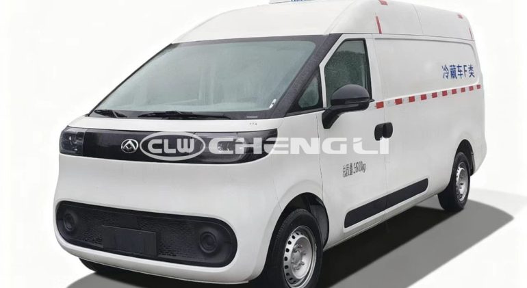 4x2 SAIC Refrigerated Van