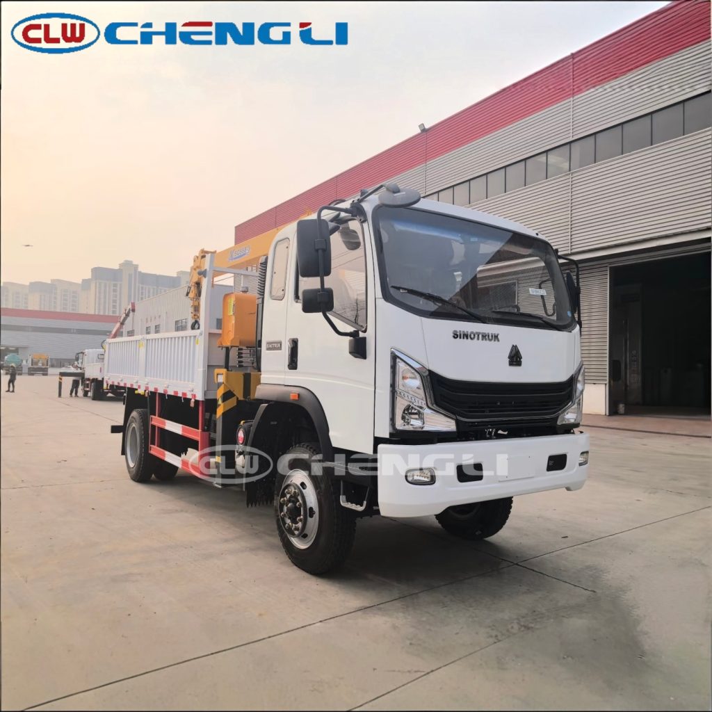 HOWO 3.2 Ton Hydraulic Truck Mounted Crane 45 Degree View