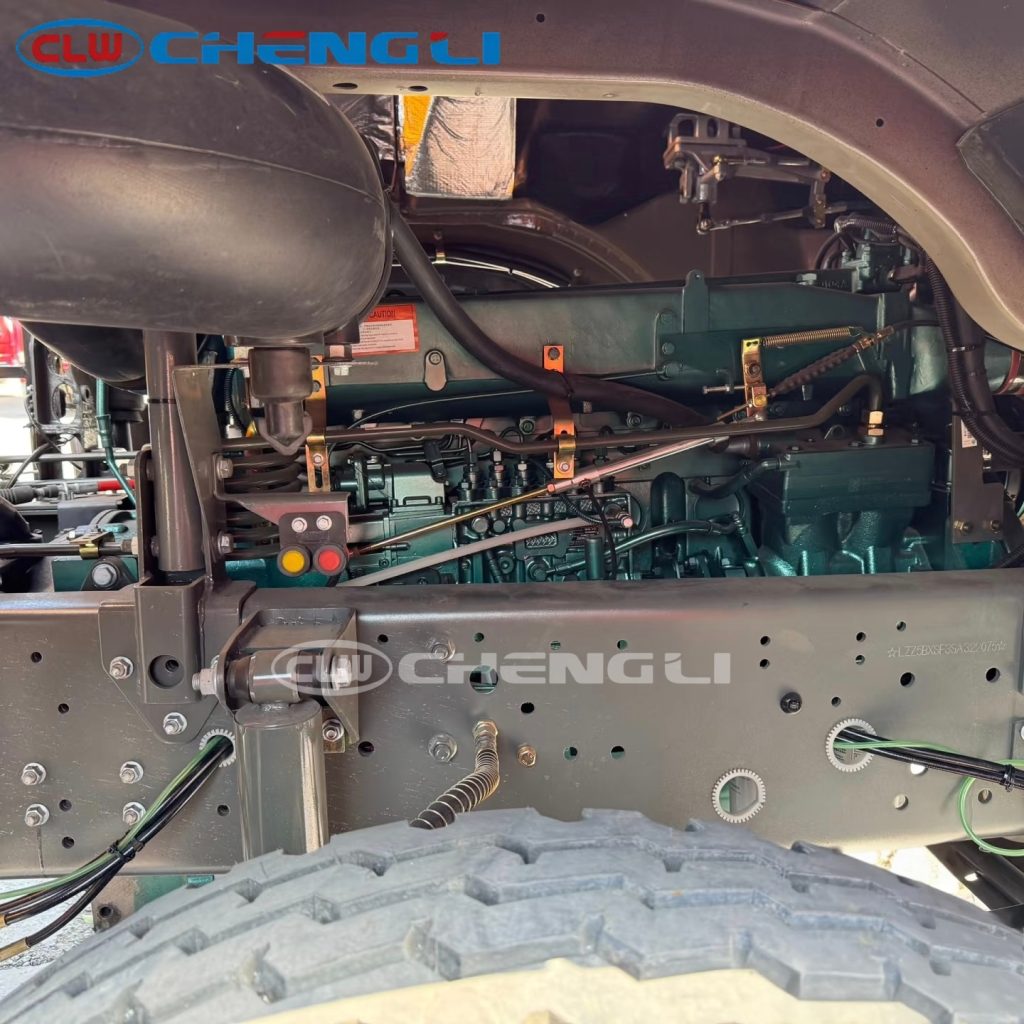 Dongfeng Truck Mounted Crane Chassis Detail