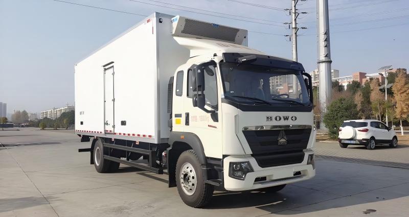 Fuel Powered vs Electric Refrigerated Trucks Comparison