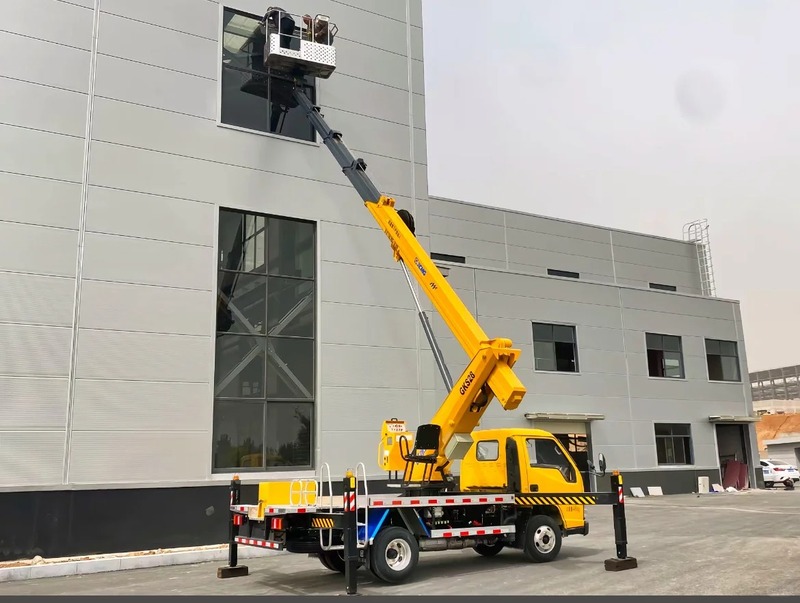 aerial platform truck