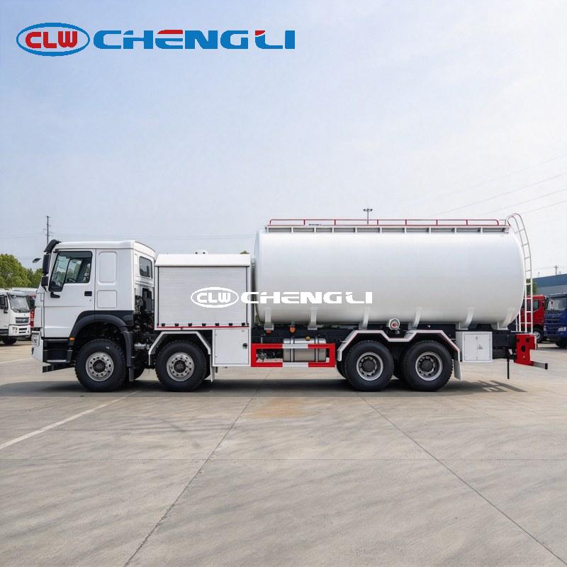 60m³ aircraft refueling truck