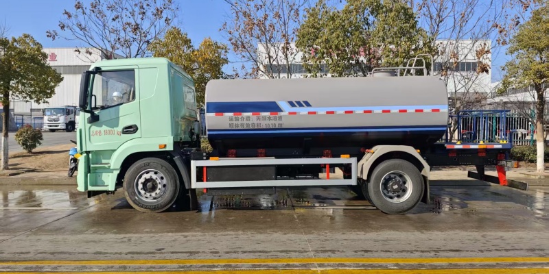 Electric Water Sprinkler Trucks